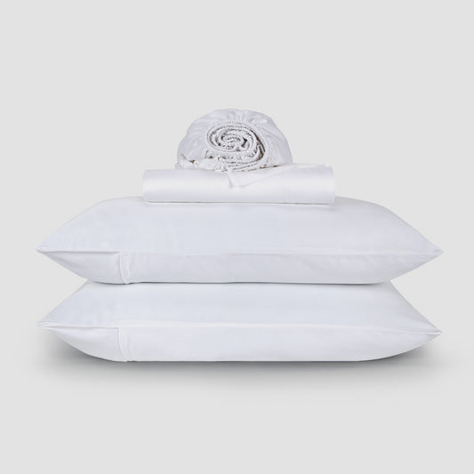 Jogo Lençol de Cima Branco bambu by Momo Cotton – tecido de cetim 300 fios, suave, respirável e sustentável.